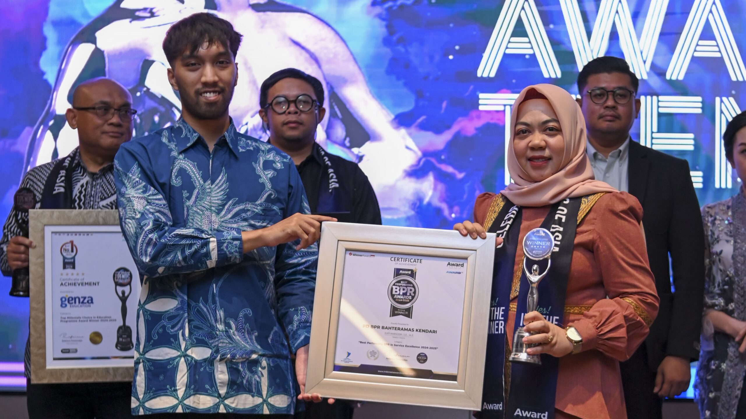 Proving Quality, PD BPR Bahteramas Kendari Secure Best BPR Title at the 11.0 Award Trends 2024