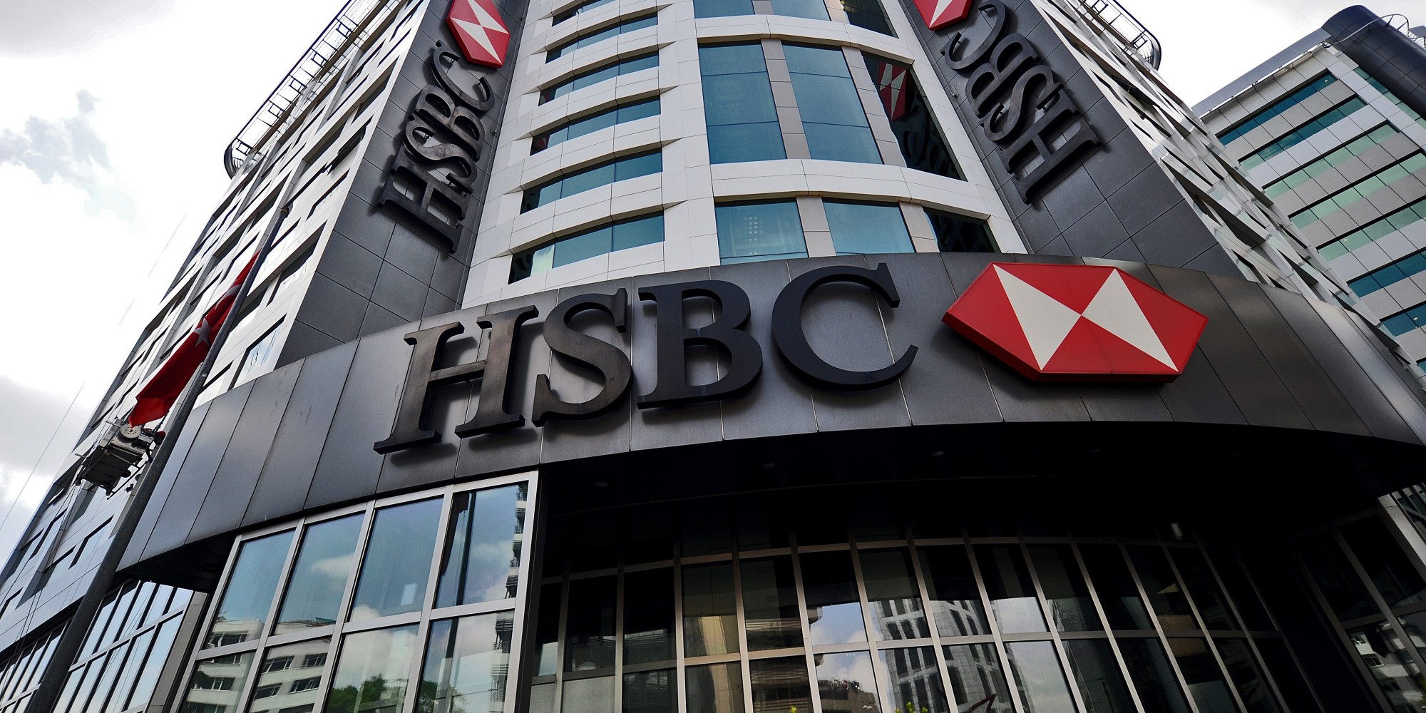 HSBC to Save $1.8 Billion Over Two Years as New CEO Accelerates Strategic Overhaul