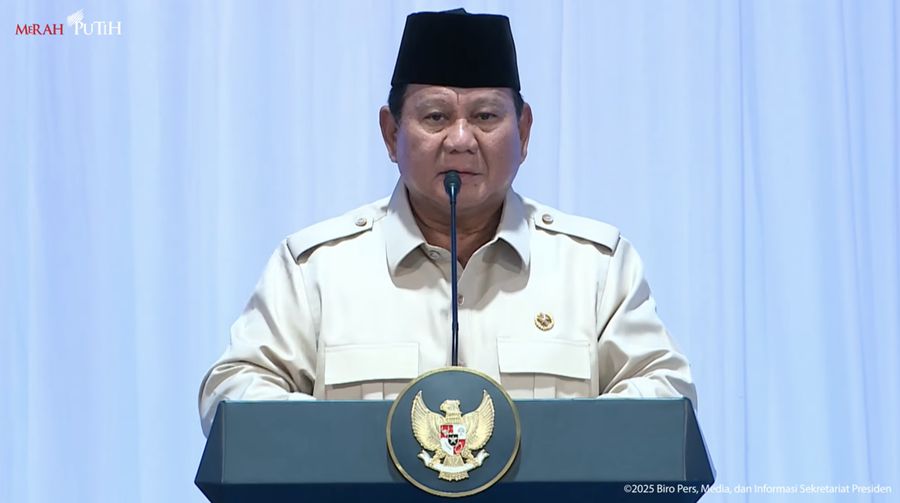 Prabowo Sets 2026 Hajj Cost: Implications for ASEAN Pilgrims